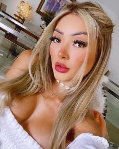 Linda e apaixonante, conheça a influenciadora Ana Otani