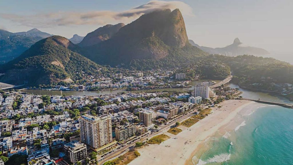 vista-praia-na-barra-da-tijuca-rio-de-janeiro